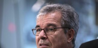 TRF1 derruba anulação e Jorge Viana retoma posse na Apex