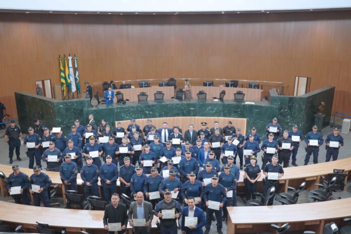 Guarda Civil Metropolitana de Goiânia celebra 35 anos com homenagem na Assembleia Legislativa de Goiás Brasília