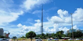 Mudanças no trânsito antecedem o carnaval fora de época em Brasília