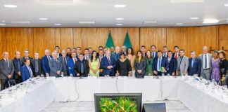 Presidente Lula fortalece parceria com municípios em reunião com CNM