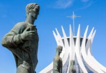 Confira o que abre e fecha no feriado prolongado da Semana Santa