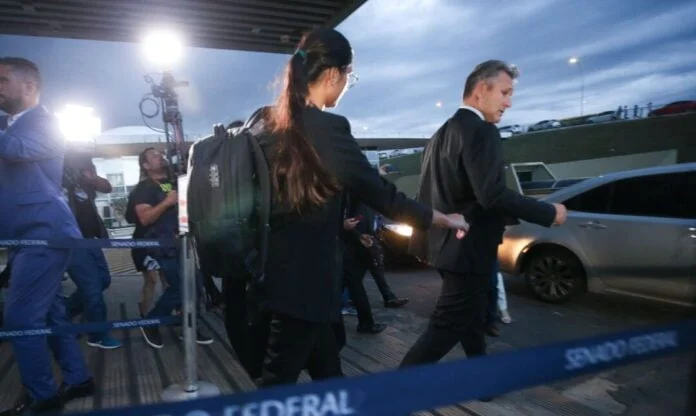 Polícia Federal faz buscas em três endereços do senador Marcos do Val justiça politca