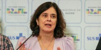 Ministra da Saúde afirma que pasta não interferirá em decisão do CFM sobre aborto em casos de estupro