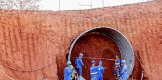 Servidores da Adasa visitam bacia de retenção do Drenar DF