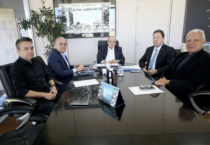 GDF sanciona outorga à CEB para prestação de serviços de iluminação pública brasilia