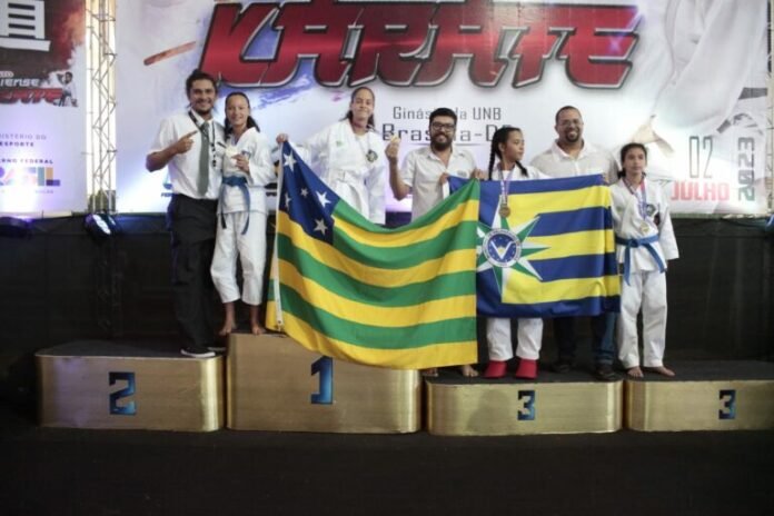 Equipe de karatê de valparaíso de goiás se mantém em primeiro lugar no ranking do campeonato brasiliense brasilia