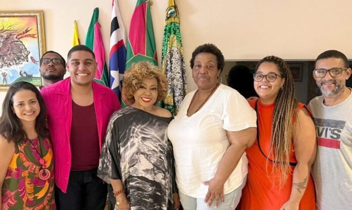 Escolas de Samba do Rio de Janeiro se preparam para o Carnaval de 2024 com enredos inspiradores mundo