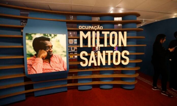 Itaú Cultural apresenta exposição "Ocupação Milton Santos", homenageando o renomado intelectual brasileiro mundo