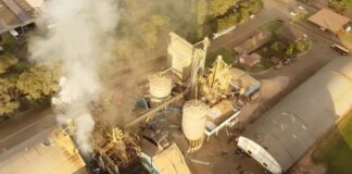 Explosão de silo de milho em Palotina, Paraná, resulta em oito mortos e 12 feridos