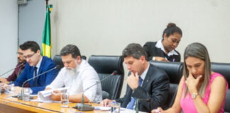 Orquestras nas escolas e vagas em estádios para ex-atletas: veja o que foi aprovado pela CEOF nesta terça-feira (29)