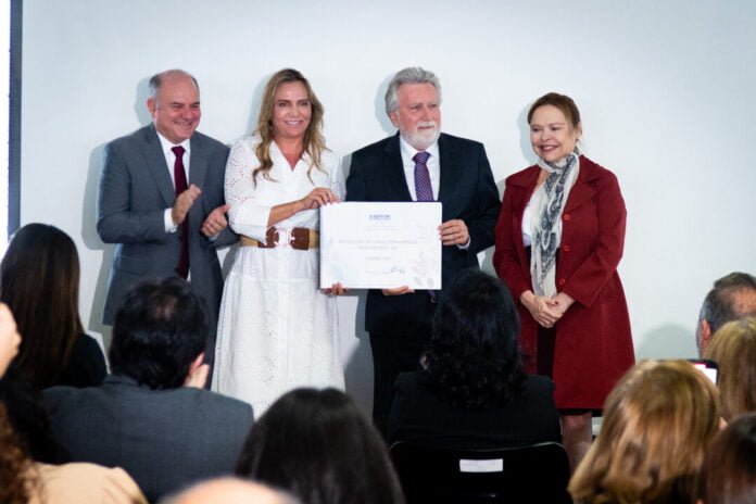 GDF recebe projetos que garantem moradia para idosos brasilia