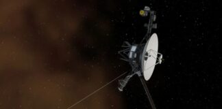 Equipe da missão Voyager da NASA recupera sinal da nave Voyager 2 após perda de contato