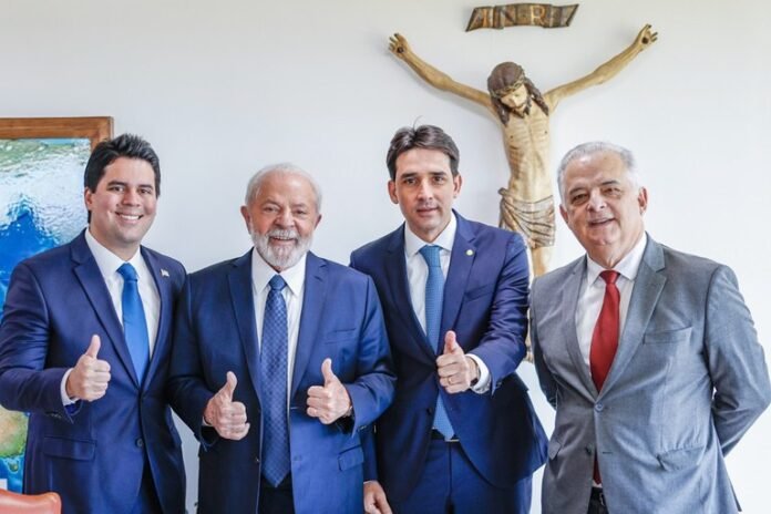 Presidente assina termos de posse de ministros do Esporte, de Portos e Aeroportos e da nova pasta do Empreendedorismo politica