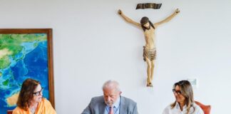 Presidente Lula sanciona lei que concede auxílio-aluguel para mulheres vítimas de violência doméstica