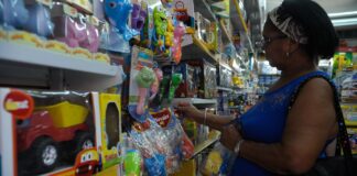 Procon aponta variação de até 251% em preços de brinquedos para o Dia das Crianças