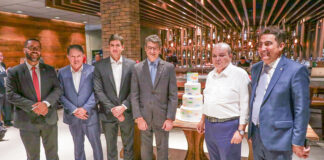 Governador participa de jantar de 35 anos do Sindilegis