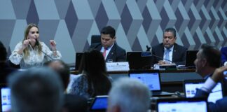 Senado aprova PEC que cria adicional por tempo de serviço para carreiras jurídicas