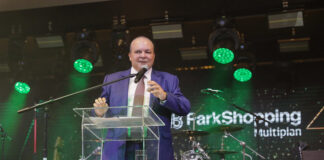 Força do comércio é lembrada pelo governador em aniversário de shopping