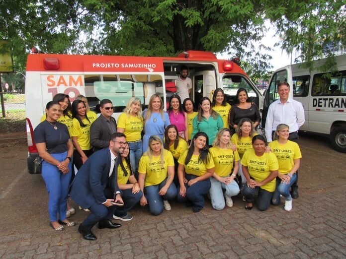 Curso forma mulheres para conduzir veículos pesados