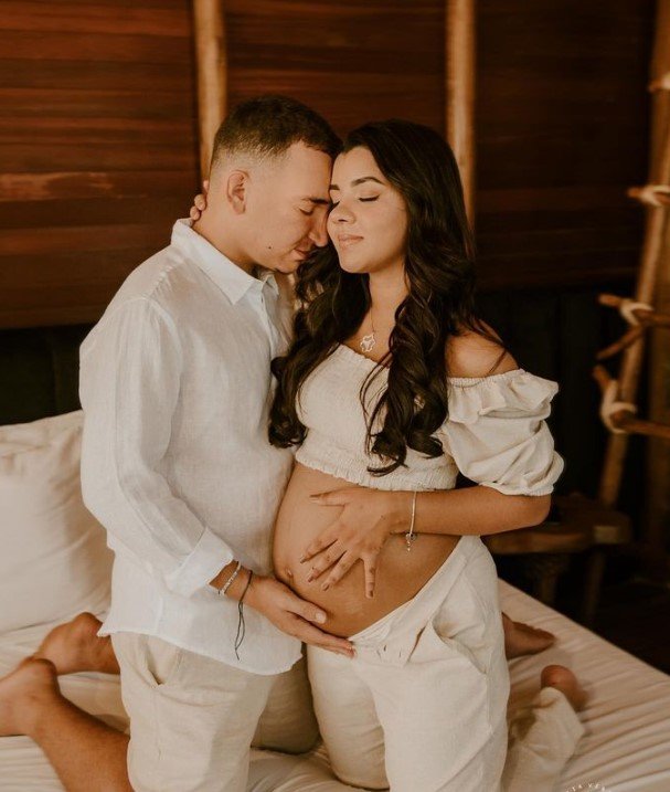 João Gomes e Ary Mirelle Enfrentam Desafios em Parto Prematuro devido a Cirurgia de Emergência cultura