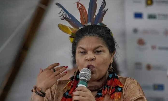 Ministra pede pressão internacional para manter veto ao marco temporal mundo