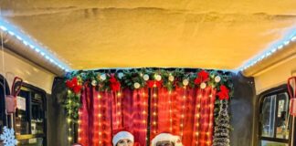Ônibus é transformado em casa do Papai Noel