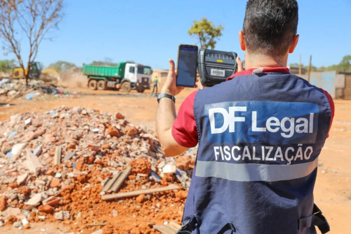 Taxas para estabelecimentos e obras têm inadimplência de mais de 80% brasilia