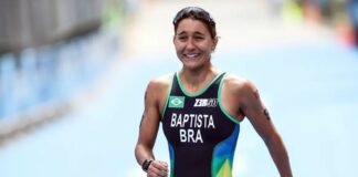 Triatleta brasileira Luisa Baptista sofre grave acidente em treinamento