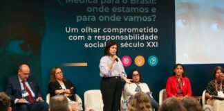 Ministra da Saúde destaca compromisso com formação médica de qualidade