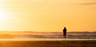 Cuidados essenciais após queimaduras solares: saiba como proteger sua pele no verão