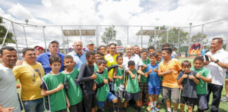 Novo campo sintético do Taquari leva lazer e esporte para população
