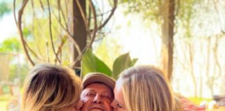 Eliana presta homenagem emocionante ao pai falecido