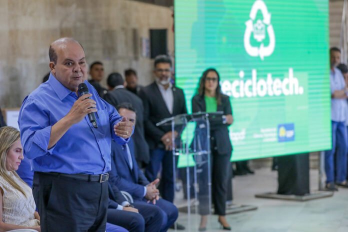 Reciclotech é ampliado para capacitar 10 mil alunos e atender 30 cidades do DF brasilia