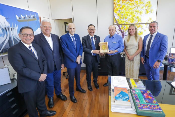 Comitiva da Indonésia visita Brasília para referência em planejamento urbano brasilia