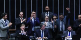 Acordo no Congresso revoga SPVAT e limita cortes em emendas parlamentares