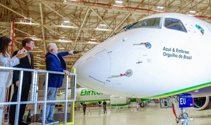 Presidente Lula visita fábrica da Embraer e destaca importância do setor aeroespacial brasileiro politica