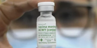 Crianças e adolescentes convocados para vacinação contra meningite no DF
