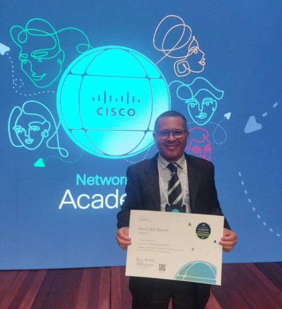 Professor da Faculdade Senac-DF é destaque em encontro com a Cisco brasilia senac