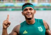 Isaquias Queiroz conquista mundial no C1 500m de Canoagem