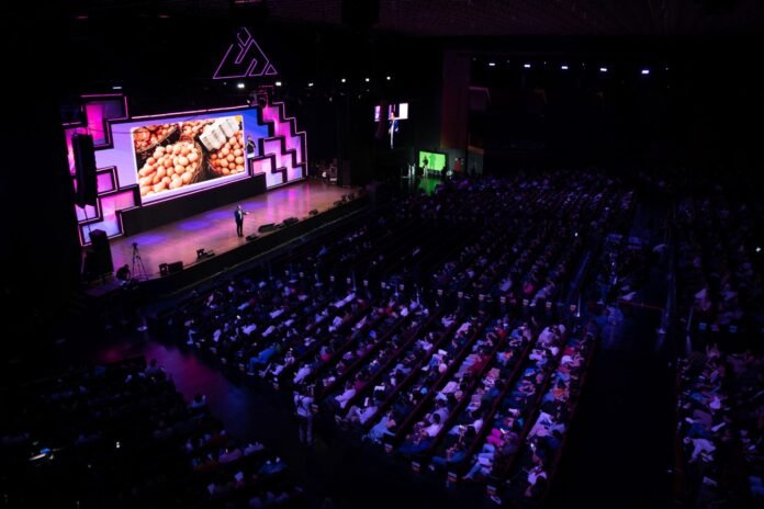 BRB marca presença no Innova Summit 2024 com dois estandes brasilia