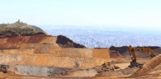 Deputados visitam mineradora em Belo Horizonte após denúncias de atividades ilegais