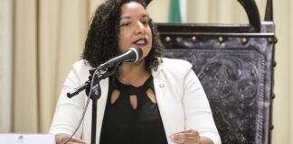 Deputada registra boletim após ameaça de morte