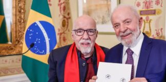 Lula participa do lançamento de selo comemorativo de “O Alquimista”