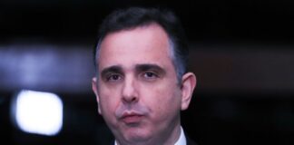 Presidente do Senado pede cautela de projeto que equipara aborto a homicídio