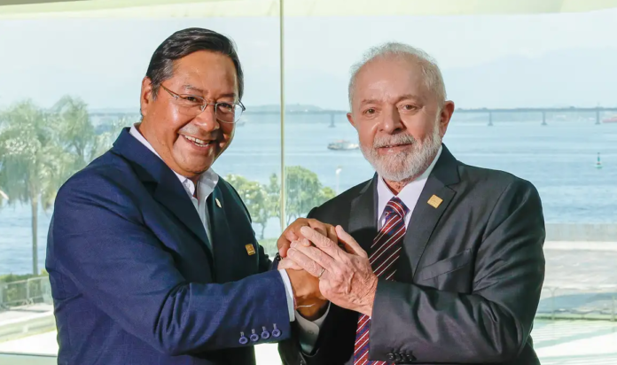 Lula se reúne com presidente da Bolívia para fortalecer relações bilaterais politica