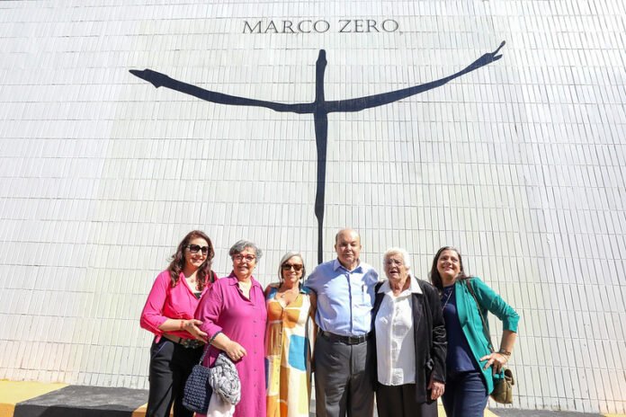 Buraco do Tatu é reinaugurado com novo pavimento e símbolo do Marco Zero brasilia