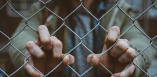 Novas regras para imigrantes sem visto entram em vigor no Brasil