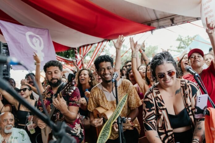 Fim de semana terá festival automotivo, Jungle Fight, cinema e teatro de rua brasilia