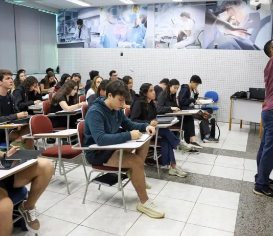 Pesquisa revela cenário de insatisfação e desafios de saúde entre profissionais da educação municipal de São Paulo