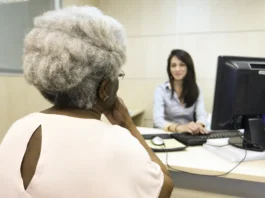 INSS monta força-tarefa para desbloqueio de BPC e amplia atendimento aos beneficiários